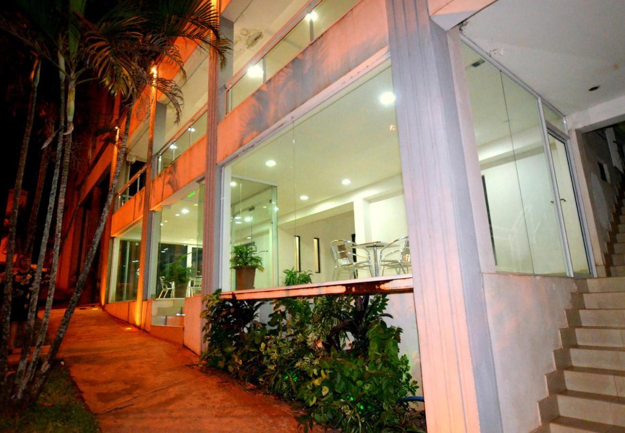 Hosteria Casa Blanca Iguazu Puerto Iguazú Zewnętrze zdjęcie